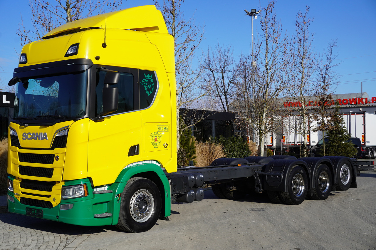 SCANIA R650 V8 8x4/4 E6 / 2020 / Frame 9.7 m - Cab chassis truck: picture 1 SCANIA R650 V8 8x4/4 E6 / 2020 / Frame 9.7 m - Cab chassis truck: picture 1
