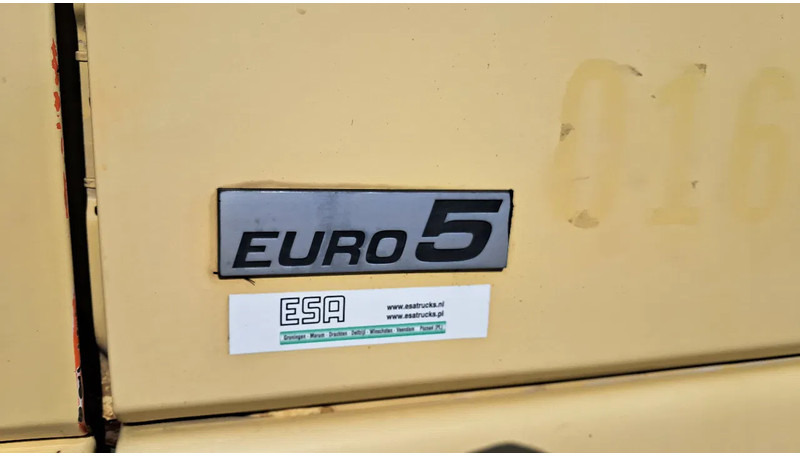 Dropside/ Flatbed truck DAF XF 105 410 Spacecab 6x2 Euro 5: picture 9