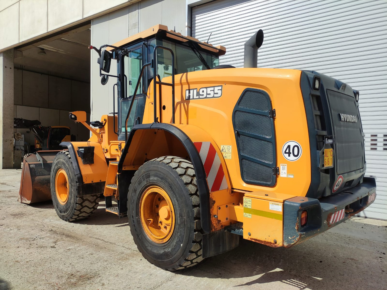 HYUNDAI HL955 - Wheel loader: picture 2 HYUNDAI HL955 - Wheel loader: picture 2