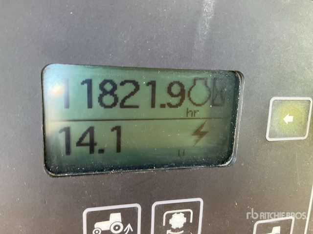 2009 John Deere 8430 4WD Tractor - Farm tractor: picture 3 2009 John Deere 8430 4WD Tractor - Farm tractor: picture 3