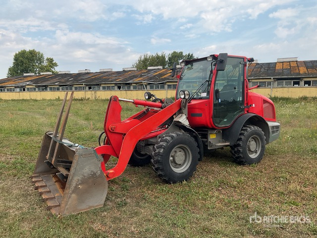 2017 Case 121F Wheel Loader - Wheel loader: picture 2 2017 Case 121F Wheel Loader - Wheel loader: picture 2
