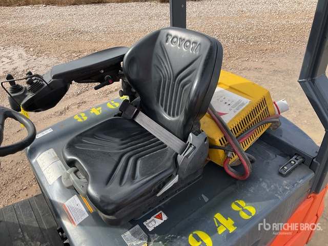 2014 Toyota 8FBMKT25 Forklift - Forklift: picture 3 2014 Toyota 8FBMKT25 Forklift - Forklift: picture 3