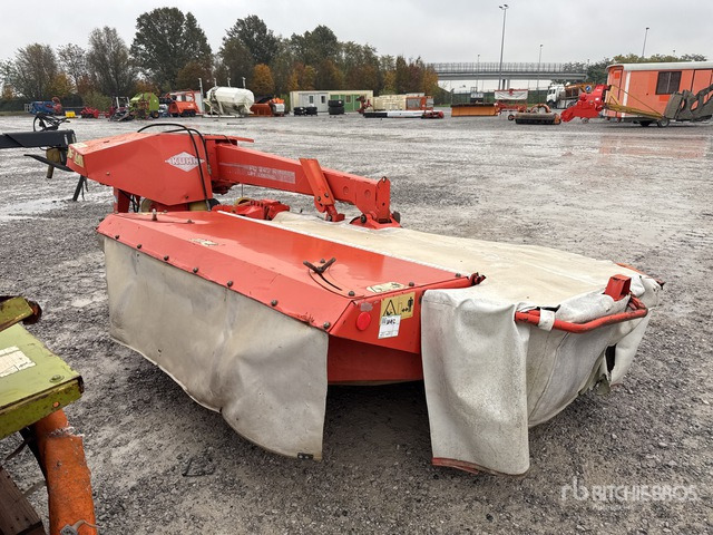 2001 Kuhn FC243R Lift Control Mower Conditioner - Mower: picture 3 2001 Kuhn FC243R Lift Control Mower Conditioner - Mower: picture 3