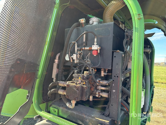 2013 Faresin Leader 220 TMRV52 Self-Propelled Feed Wagon - Forage mixer wagon: picture 5 2013 Faresin Leader 220 TMRV52 Self-Propelled Feed Wagon - Forage mixer wagon: picture 5