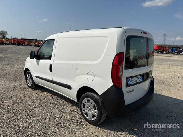 2016 Fiat Doblo Autocarro furgonato - Small van: picture 4 2016 Fiat Doblo Autocarro furgonato - Small van: picture 4