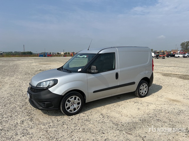2021 Fiat Doblo CARGO CH1 LOUNGE 1.6 MJET 120CV ... Van Truck - Panel van: picture 3 2021 Fiat Doblo CARGO CH1 LOUNGE 1.6 MJET 120CV ... Van Truck - Panel van: picture 3