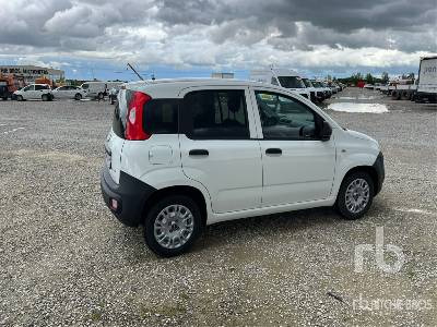 FIAT PANDA Hybrid - Box truck: picture 3 FIAT PANDA Hybrid - Box truck: picture 3