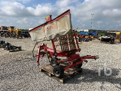 JF STOLL R370 DS - Tedder/ Rake: picture 4 JF STOLL R370 DS - Tedder/ Rake: picture 4
