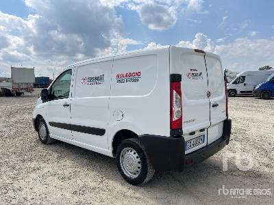PEUGEOT EXPERT X TAHZ8 - Box truck: picture 2 PEUGEOT EXPERT X TAHZ8 - Box truck: picture 2