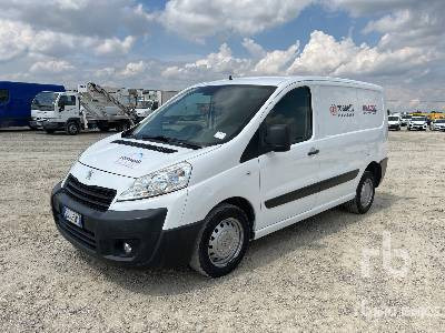 PEUGEOT EXPERT X TAHZ8 - Box truck: picture 1 PEUGEOT EXPERT X TAHZ8 - Box truck: picture 1