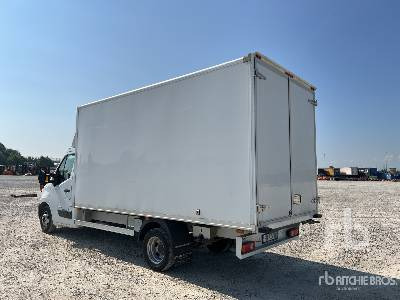 RENAULT MASTER - Box truck: picture 2 RENAULT MASTER - Box truck: picture 2