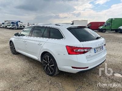 SKODA SUPERB WAGON 2.0 TDI EVO 150CV EXECUTIVE - Car: picture 2 SKODA SUPERB WAGON 2.0 TDI EVO 150CV EXECUTIVE - Car: picture 2