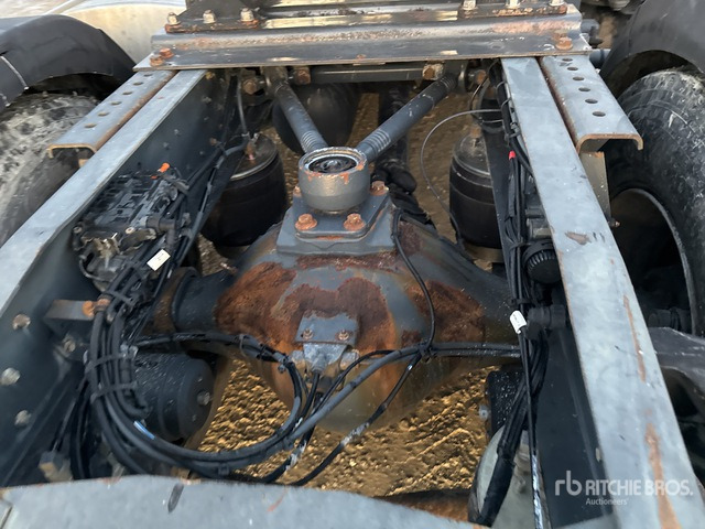 2009 DAF CF85.460 4x2 S/A Sleeper Truck Tractor - Tractor unit: picture 4 2009 DAF CF85.460 4x2 S/A Sleeper Truck Tractor - Tractor unit: picture 4