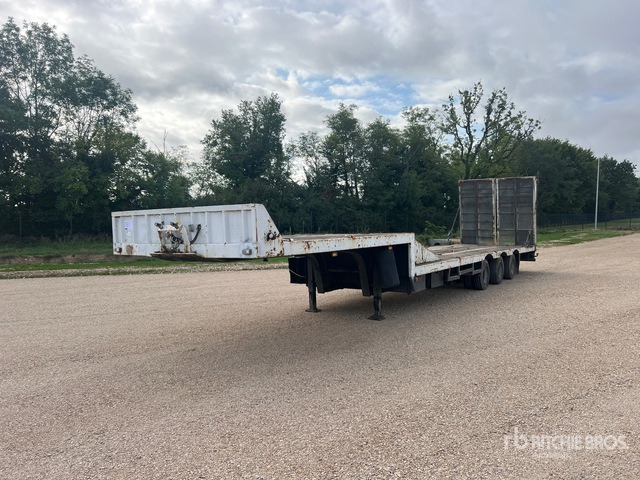 1977 Titan T32S3 Tri/A Semi-Remorque Porte-Engin ... Lowboy Trailer - Low loader semi-trailer: picture 2 1977 Titan T32S3 Tri/A Semi-Remorque Porte-Engin ... Lowboy Trailer - Low loader semi-trailer: picture 2