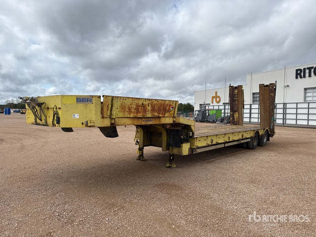 2002 Kaiser S3802F T/A Semi-Remorque Porte-Engins ... Lowboy Trailer - Low loader semi-trailer: picture 1 2002 Kaiser S3802F T/A Semi-Remorque Porte-Engins ... Lowboy Trailer - Low loader semi-trailer: picture 1
