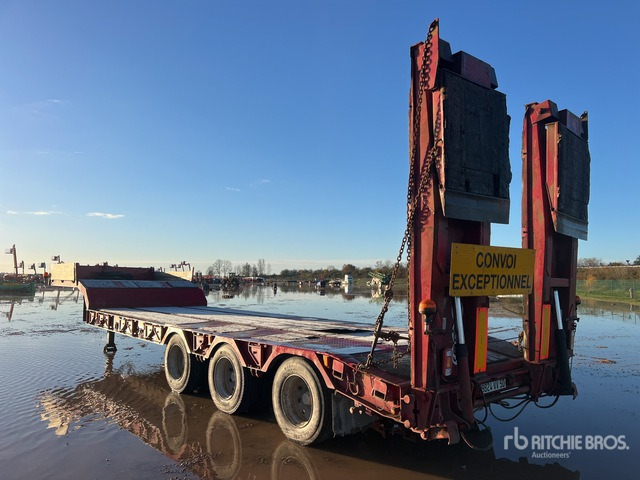 2002 Robuste Kaiser S5703P Tri/A Semi-Remorque Porte-Engin ... Lowboy Trailer - Low loader semi-trailer: picture 4 2002 Robuste Kaiser S5703P Tri/A Semi-Remorque Porte-Engin ... Lowboy Trailer - Low loader semi-trailer: picture 4