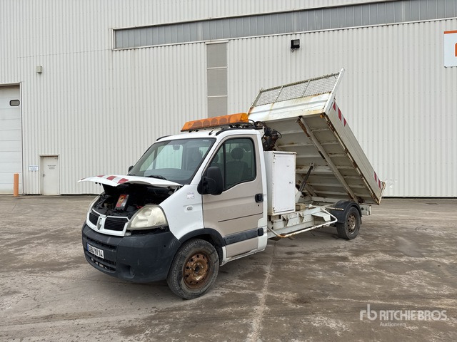 2006 Renault Master dCi 120 2014 HMF 152T2 12V 830 kg on 4x ... Dump Truck with Crane - Tipper: picture 3 2006 Renault Master dCi 120 2014 HMF 152T2 12V 830 kg on 4x ... Dump Truck with Crane - Tipper: picture 3