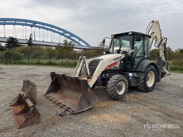 2007 Terex 820 4x4 Chargeuse Pelleteuse Backhoe Loader - Backhoe loader: picture 2 2007 Terex 820 4x4 Chargeuse Pelleteuse Backhoe Loader - Backhoe loader: picture 2