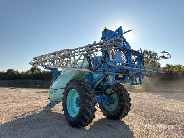 2009 Berthoud Tenor 55-60 DP Tronic 38 m High Clearance Pulverisate ... Pull-Type Sprayer - Trailed sprayer: picture 3 2009 Berthoud Tenor 55-60 DP Tronic 38 m High Clearance Pulverisate ... Pull-Type Sprayer - Trailed sprayer: picture 3