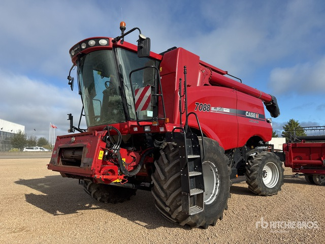 2009 Case IH 7088 AFS Moissonneuse Batteuse Combine Harvester - Combine harvester: picture 3 2009 Case IH 7088 AFS Moissonneuse Batteuse Combine Harvester - Combine harvester: picture 3