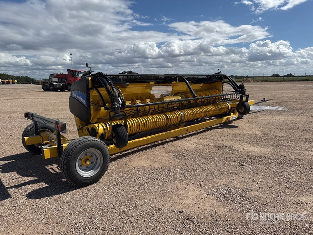 2010 New Holland 293 Pick Up Ensileuse 5M20 Forage Harvester Pickup Header - Forage harvester attachment: picture 2 2010 New Holland 293 Pick Up Ensileuse 5M20 Forage Harvester Pickup Header - Forage harvester attachment: picture 2