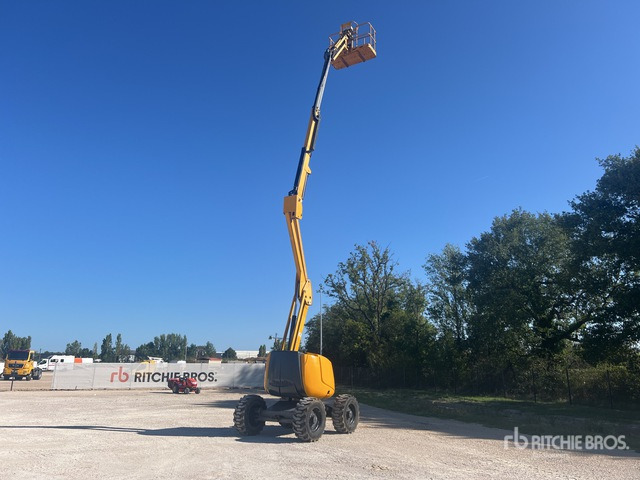 2012 Haulotte HA16PX Nacelle Articulee Articulating Boom Lift - Articulated boom: picture 3 2012 Haulotte HA16PX Nacelle Articulee Articulating Boom Lift - Articulated boom: picture 3
