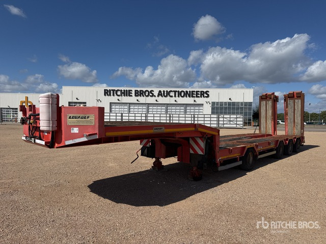 2016 Louault SR44 Quad/A Expandable Axle Semi-Rem ... Lowboy Trailer - Low loader semi-trailer: picture 2 2016 Louault SR44 Quad/A Expandable Axle Semi-Rem ... Lowboy Trailer - Low loader semi-trailer: picture 2
