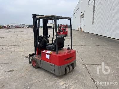 FENWICK E14 1210 kg Chariot Elevateur Elect ... - Electric forklift: picture 3 FENWICK E14 1210 kg Chariot Elevateur Elect ... - Electric forklift: picture 3