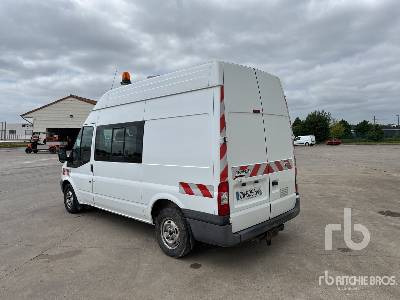 FORD TRANSIT 4x2 Camion Fourgon - Box truck: picture 2 FORD TRANSIT 4x2 Camion Fourgon - Box truck: picture 2