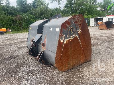 LEONARDI W190C 2750 mm Digging Godet - Fits NH ... - Bucket: picture 3 LEONARDI W190C 2750 mm Digging Godet - Fits NH ... - Bucket: picture 3