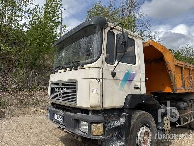 Tipper MAN 33.292 6x4 Camion Benne: picture 11