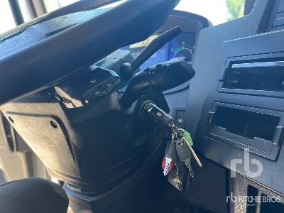 Tipper RENAULT C430 8x4 Camion Benne: picture 16