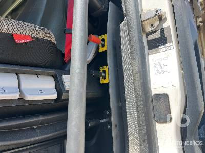 Tipper RENAULT C430 8x4 Camion Benne: picture 11