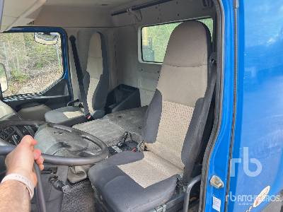 Tipper RENAULT KERAX 450DXI 6x4 Camion Benne: picture 12