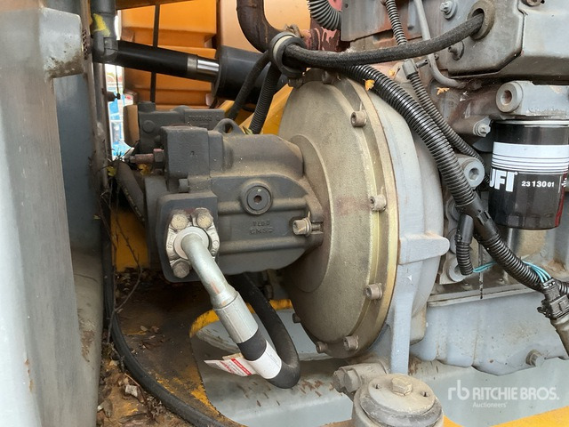 2008 Haulotte UHA20 4WD Diesel Articulating Boom Lift - Articulated boom: picture 1 2008 Haulotte UHA20 4WD Diesel Articulating Boom Lift - Articulated boom: picture 1