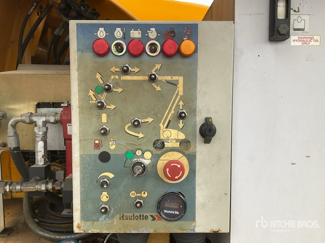 2008 Haulotte UHA20 4WD Diesel Articulating Boom Lift - Articulated boom: picture 4 2008 Haulotte UHA20 4WD Diesel Articulating Boom Lift - Articulated boom: picture 4