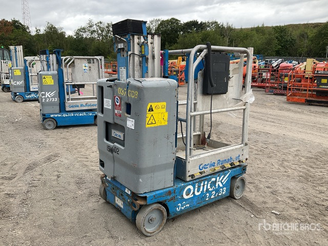 2009 Genie GR15 Vertical Mast Lift - Vertical mast lift: picture 3 2009 Genie GR15 Vertical Mast Lift - Vertical mast lift: picture 3