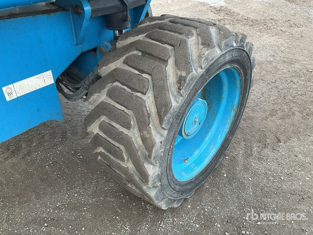 2011 Genie Z80/60 4WD Diesel Articulating Boom Lift - Articulated boom: picture 5 2011 Genie Z80/60 4WD Diesel Articulating Boom Lift - Articulated boom: picture 5