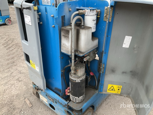 2016 Genie GR15 (Inoperable) Vertical Mast Lift - Vertical mast lift: picture 5 2016 Genie GR15 (Inoperable) Vertical Mast Lift - Vertical mast lift: picture 5