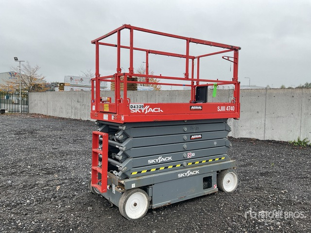 2019 Skyjack SJIII4740 2019 Skyjack SJ4740 Scissor Lift Scissor Lift - Scissor lift: picture 2 2019 Skyjack SJIII4740 2019 Skyjack SJ4740 Scissor Lift Scissor Lift - Scissor lift: picture 2