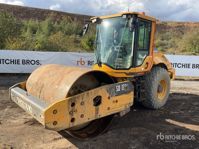 2019 Volvo SD135B Smooth Drum Compactor - Compactor: picture 1 2019 Volvo SD135B Smooth Drum Compactor - Compactor: picture 1