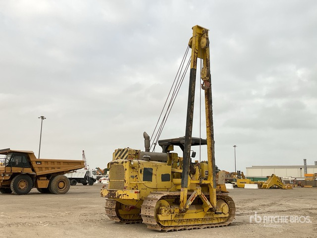 1970 Cat 572E - Pipe layer: picture 1 1970 Cat 572E - Pipe layer: picture 1