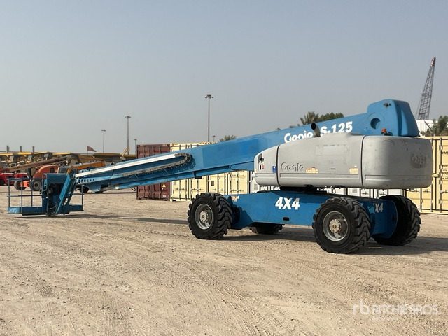 2002 Genie S125 4WD Diesel Telescopic Boom Lift - Telescopic boom: picture 4 2002 Genie S125 4WD Diesel Telescopic Boom Lift - Telescopic boom: picture 4