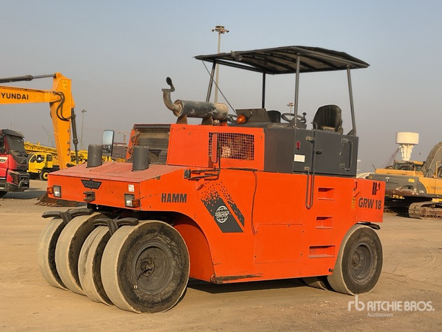 2015 Hamm GRW18 8 Wheel Pneumatic Roller - Pneumatic roller: picture 1 2015 Hamm GRW18 8 Wheel Pneumatic Roller - Pneumatic roller: picture 1
