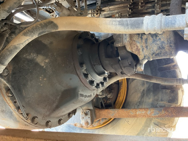 2010 Komatsu HD465-7R 45000 L Fuel Tanker Truck - Other machinery: picture 5 2010 Komatsu HD465-7R 45000 L Fuel Tanker Truck - Other machinery: picture 5