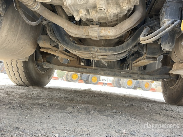 2015 Mercedes-Benz Actros 1845LS 4x2 S/A Sleeper Truck Tractor - Tractor unit: picture 5 2015 Mercedes-Benz Actros 1845LS 4x2 S/A Sleeper Truck Tractor - Tractor unit: picture 5