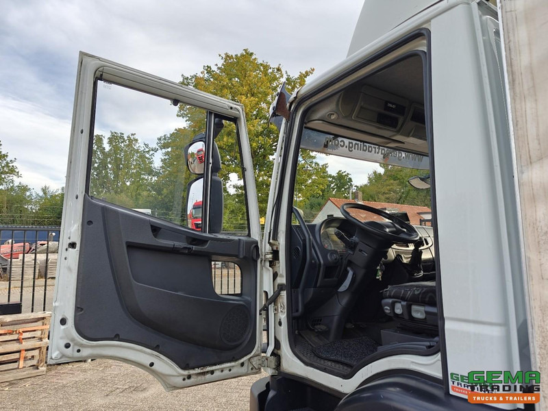 Lease a Iveco Eurocargo 120E22 Dagcab Euro5 - 6CIL - Handgeschakeld - Schuifzeilenbak 8.6m - Volledig Bladgeveerd - SMARTTacho V2 Iveco Eurocargo 120E22 Dagcab Euro5 - 6CIL - Handgeschakeld - Schuifzeilenbak 8.6m - Volledig Bladgeveerd - SMARTTacho V2: picture 12