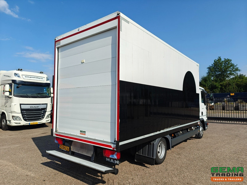 MAN TGL 7.150 4x2 Dagcab Euro6B - 7T - GeslotenBak 5.4m - Elec. Roldeur - 242.000km - 12/2025 APK - Box truck: picture 4 MAN TGL 7.150 4x2 Dagcab Euro6B - 7T - GeslotenBak 5.4m - Elec. Roldeur - 242.000km - 12/2025 APK - Box truck: picture 4