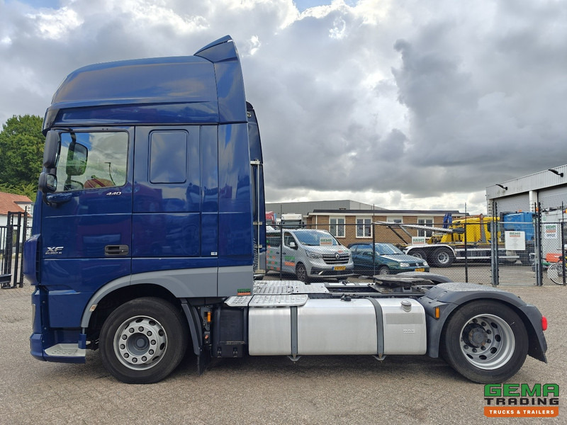 Tractor unit DAF XF 440 FT 4x2 SuperSpaceCab Euro6A - MEGA - Retarder - HandGeschakeld - 344.000KM!: picture 10