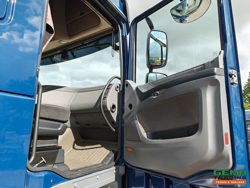 Tractor unit DAF XF 440 FT 4x2 SuperSpaceCab Euro6A - MEGA - Retarder - HandGeschakeld - 344.000KM!: picture 12
